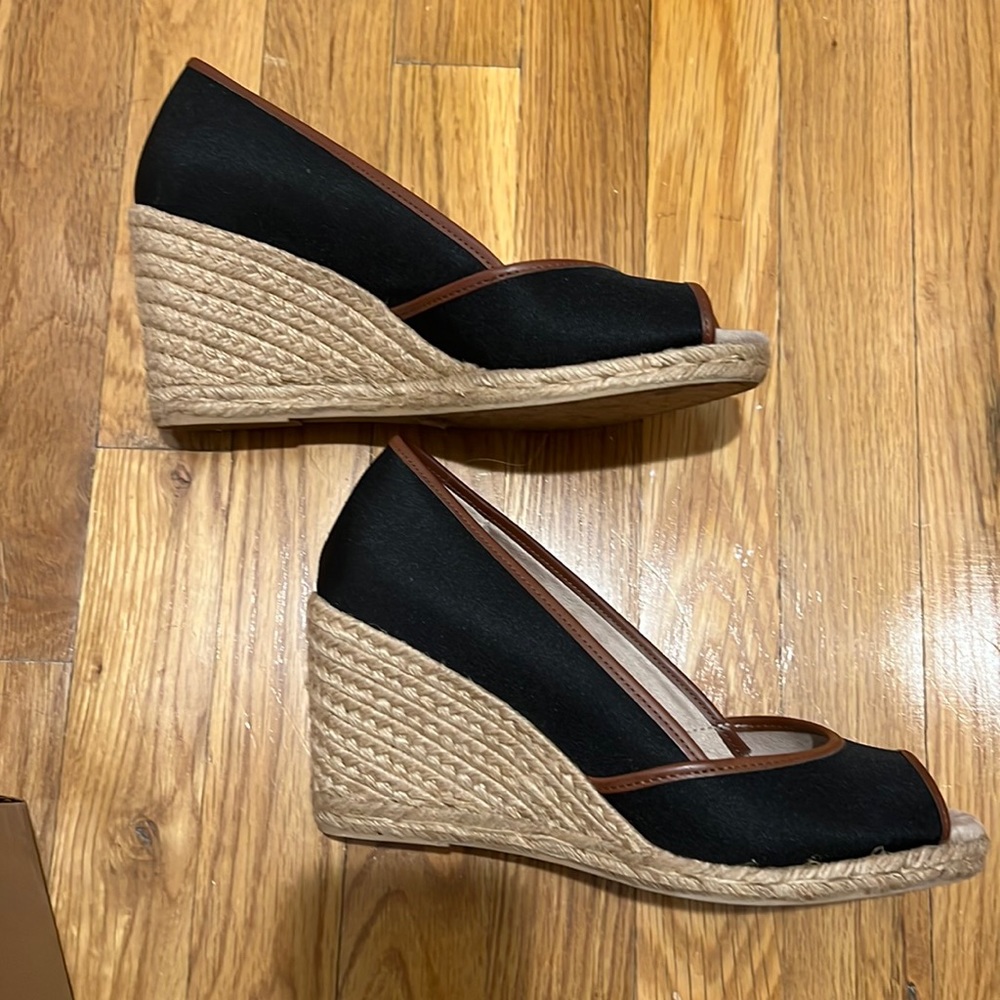 NIB GH Bass Espadrille wedges. Navy and Brown